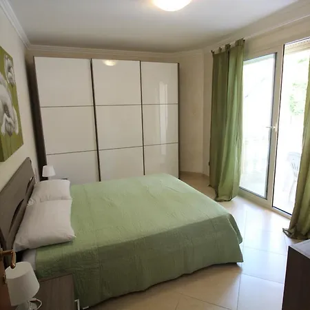 Geranei Apartament Arma di Taggia