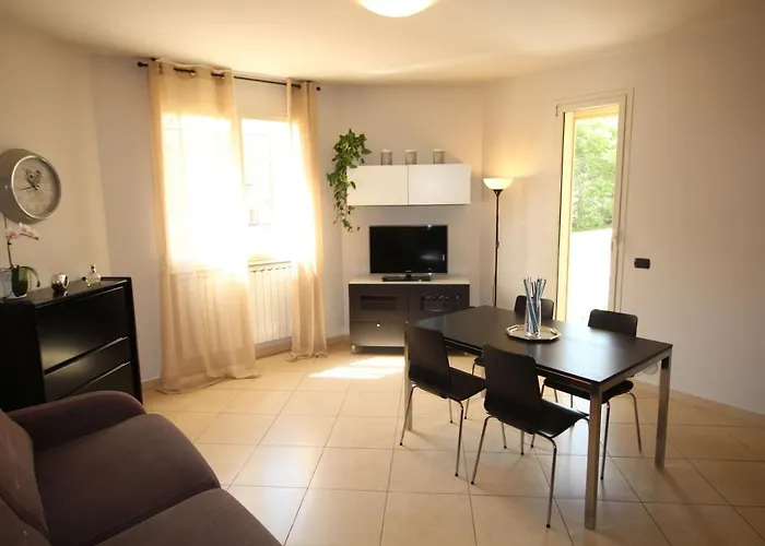 Geranei Lägenhet Arma di Taggia